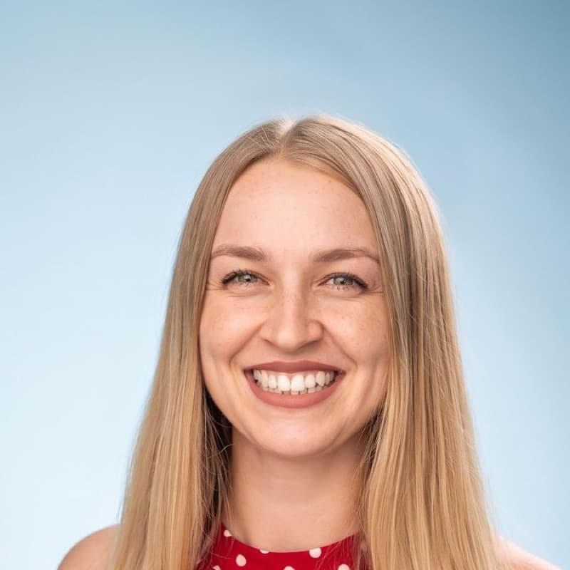 Miss Luci – Teacher / nanny